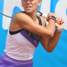 Oksana Selekhmeteva